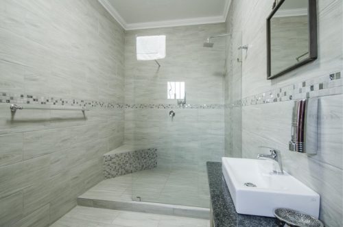 Bathroom (4)