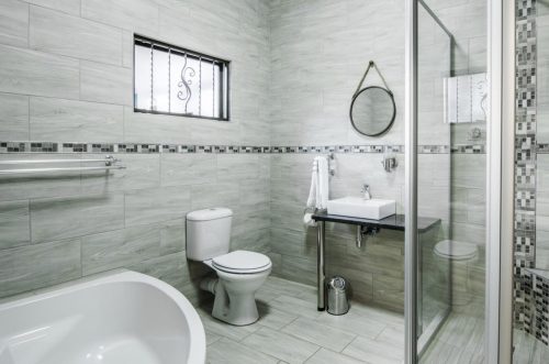 Family Unit Bathroom
